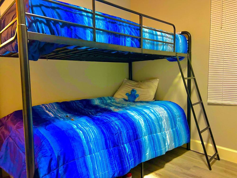 Bed in 4-Bed Mixed Dormitory Room interior